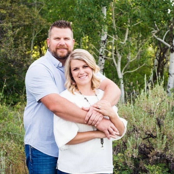 Meet your Posher, Tiffany - Picture 1 of 1